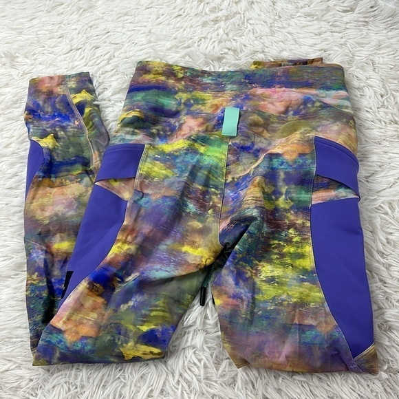 Lululemon Cargo Super-High-Rise Hiking Tight 25" Altered Nature Multi - Picture 6 of 6